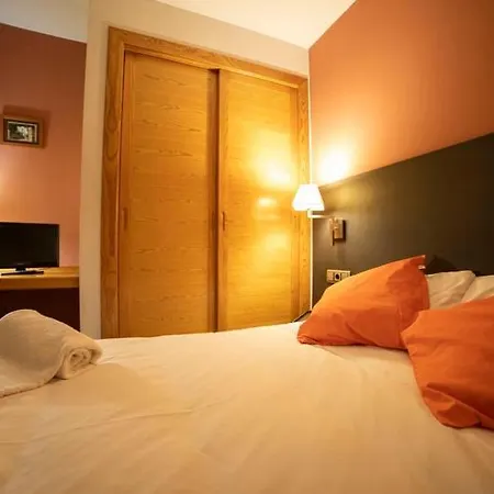 מלון Castillo Fortaleza De 2*