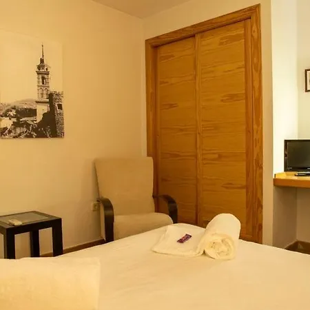 Castillo Fortaleza De Отель