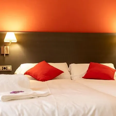 Castillo Fortaleza De מלון Ateca