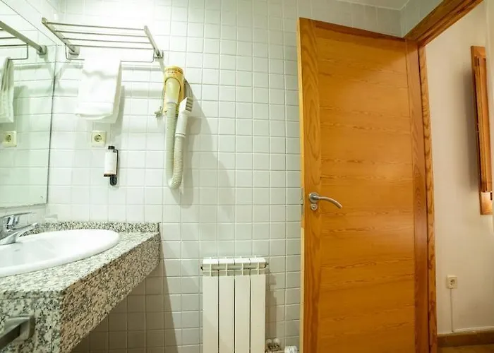 Castillo Fortaleza De Hotell 2*