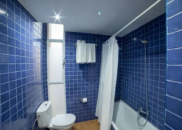 Castillo Fortaleza De Hotell 2*